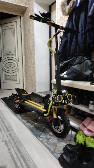 Продам самокат кугоо