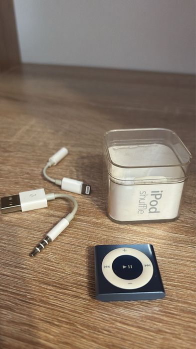 Ipod Shuffle 6th generation Functional , fara zgarieturi defecte