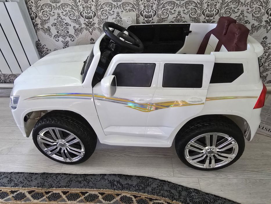 Детская машина Toyota
