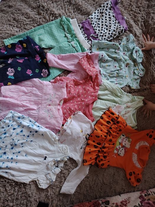 Вещи для новорожденных.