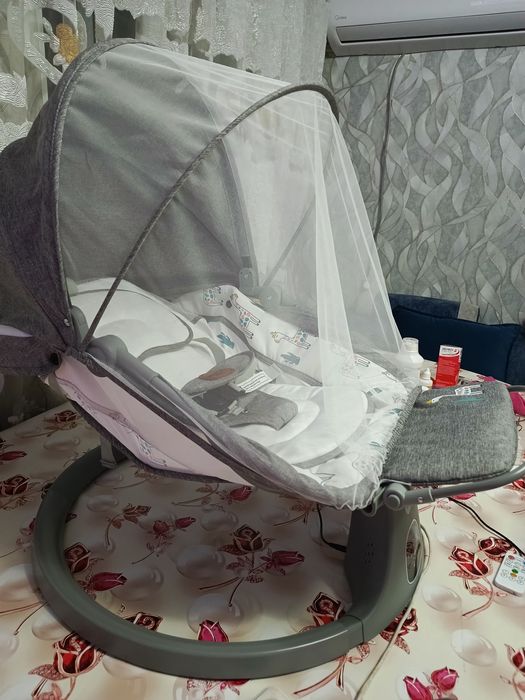 Продам шезлонг детский