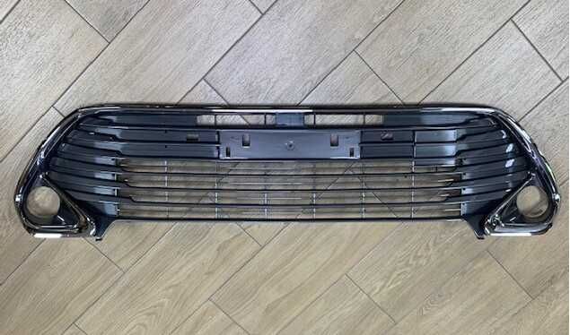 Решетка бампер Toyota Camry 55 Тойота Камри 55 (Euro)