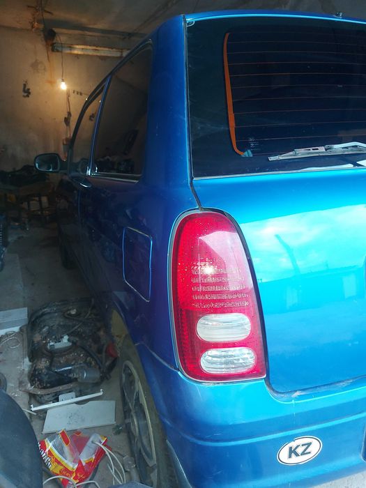 Машина Daihatsu Cuore L701