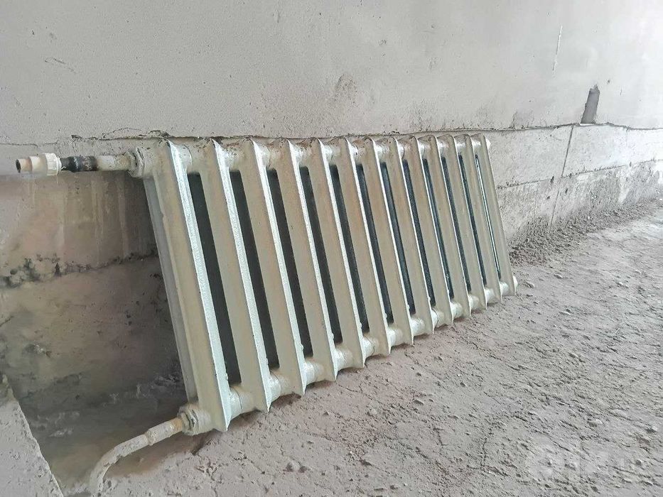 Чугунные батареи. Cho'yan radiatorlar.