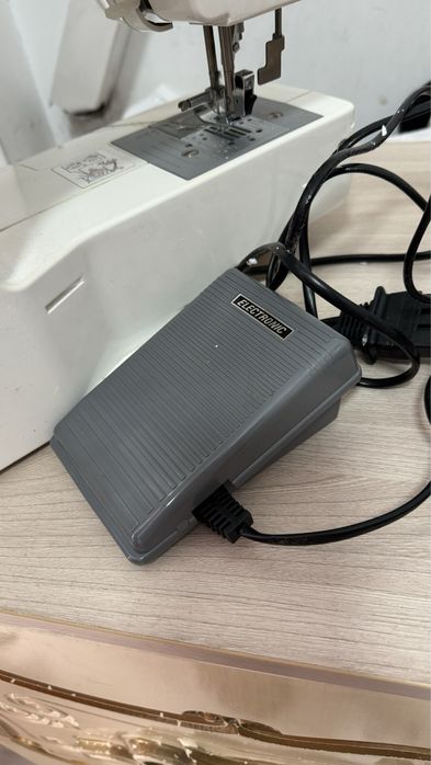 Швейная машина продаю срочно