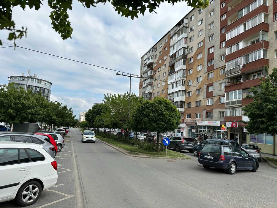 DE INCHIRIAT 131mp Zona Spital