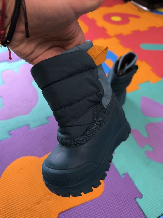 Зимно яке, ръкавици и ботушки от Декатлон