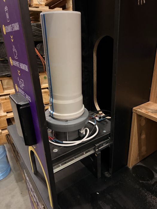 Шкаф для вендинга