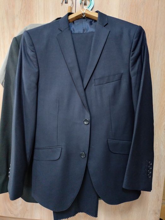 Продам костюм с брюками