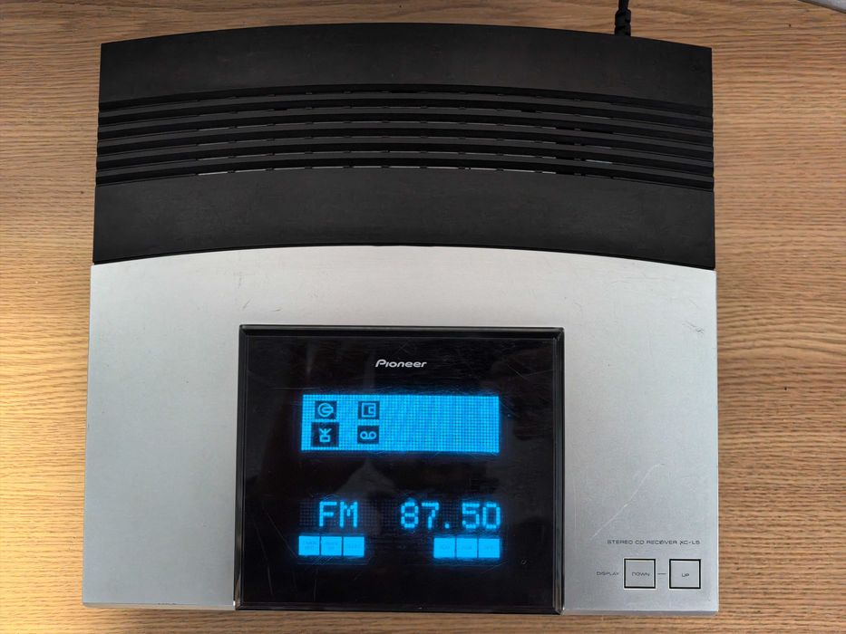Amplituner-amplificator raritate de la Pioneer,sunet de TOP + telecomanda originala