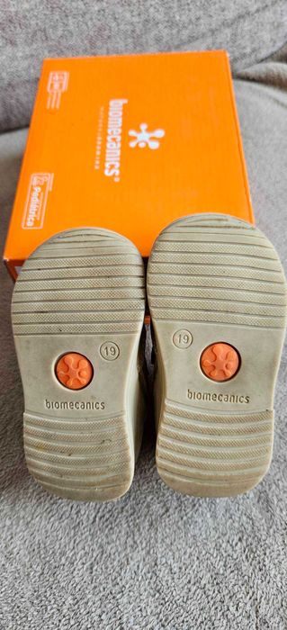 Обувки за прохождане BIOMECANICS, pазмер 19