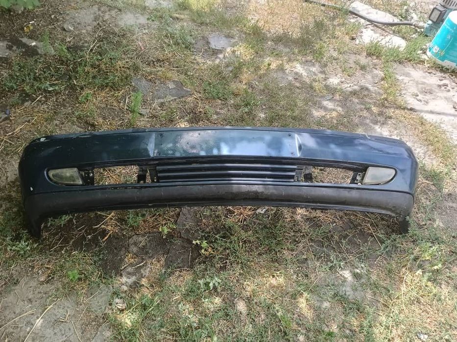Бампер мерседес 180