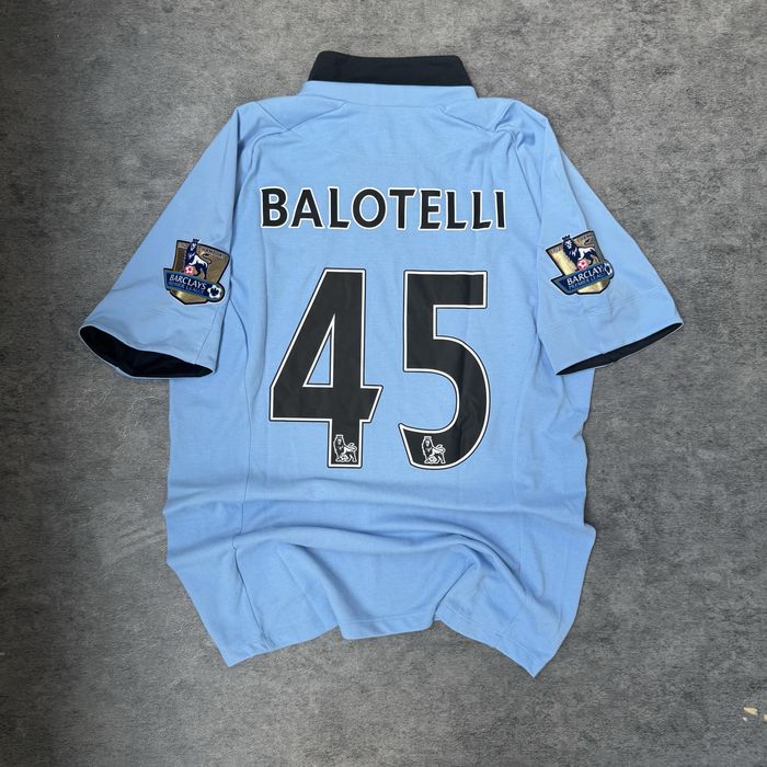 Tricou fotbal Manchester City 2011/12 Balotelli #45 Umbro Home Jersey marimea  M Premier League