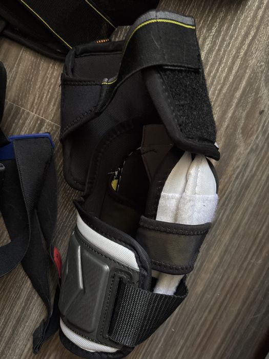 Хоккейная форма