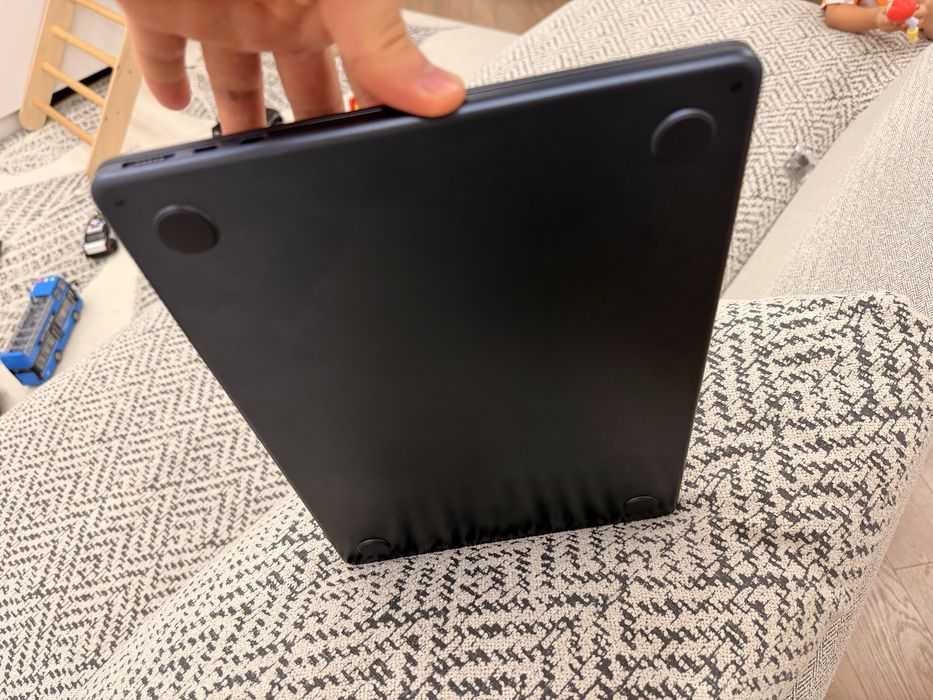 Macbook air 2024, m3, 16, 512
