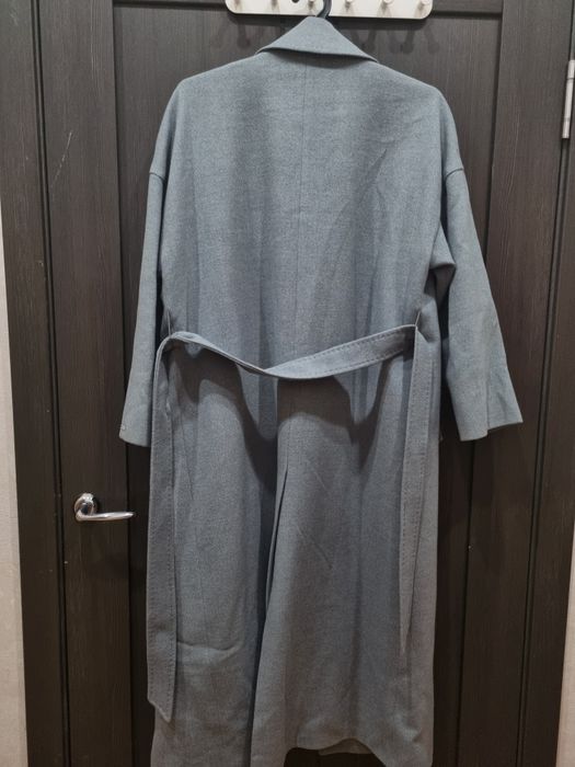 Пальто в сером цвете