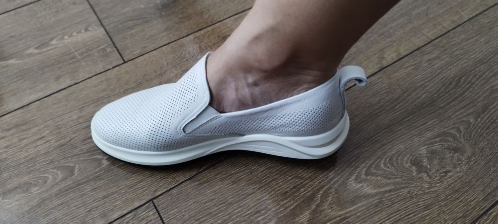 Продаются мужкие лоферы