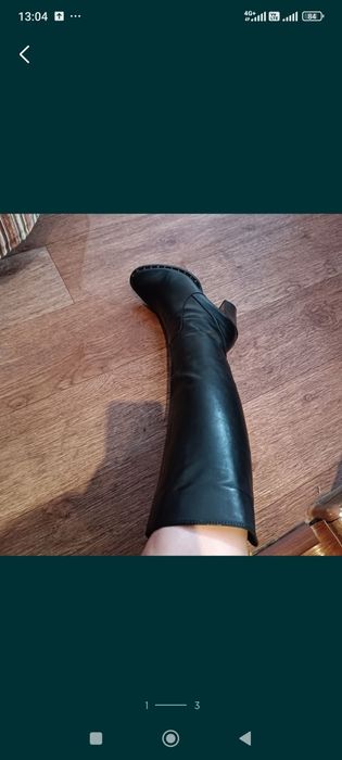 Срочно продам шикарные сапоги