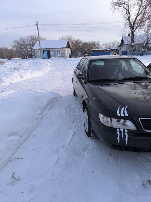 Продам хорошую машину