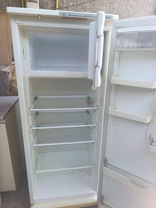 Продам холодильник б/у в хорошем состоянии