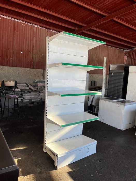 Cтеллажи разных категорий и размеров