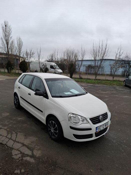 Volkswagen Polo//An 2010//Motor 1.2 Benzină
