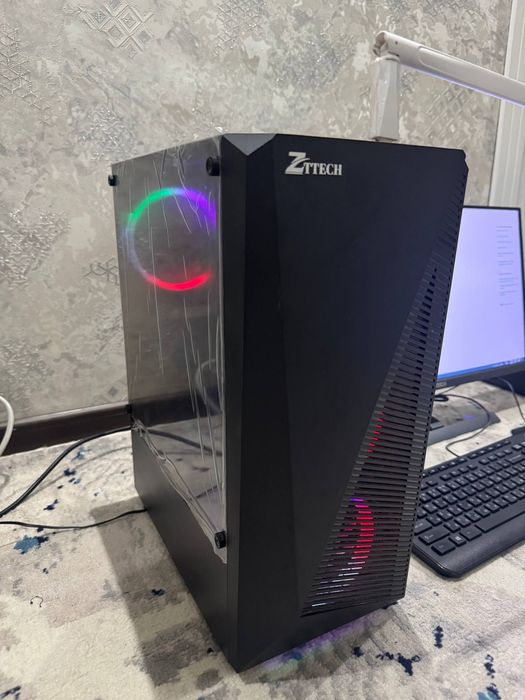 Personalniy kompyuter sotiladi