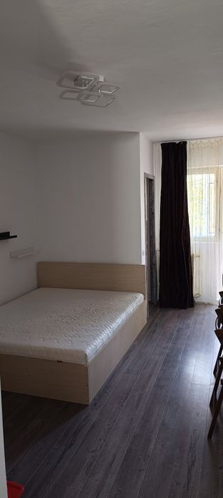 Proprietar închiriez garsonieră