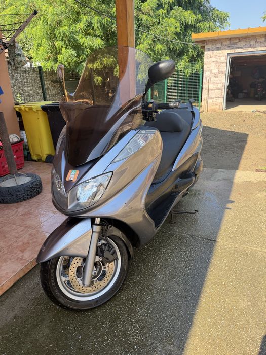 Yamaha majesty 400