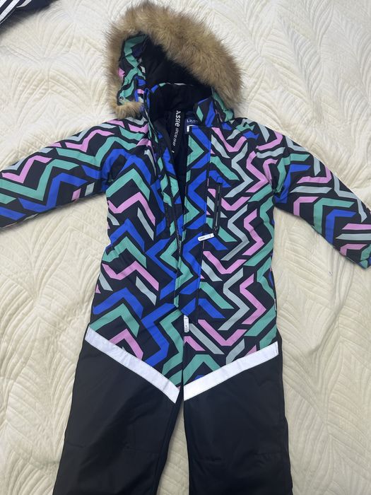 Продам комбинезон lassie