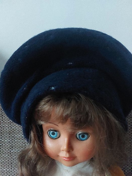 Bereta calduroasa de lana cu captuseala plusata