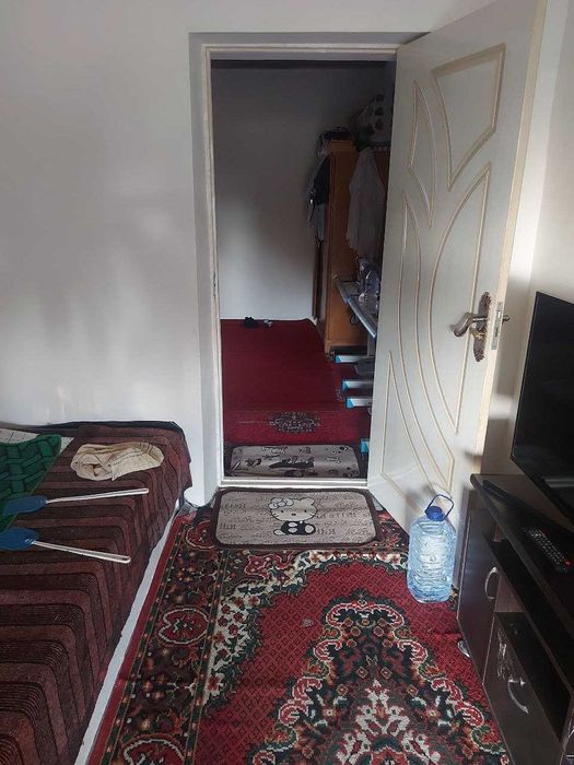 Уй сотилади, катта участка, ховли.