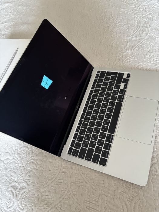 MacBook Air, 13, 2020г, 256гб