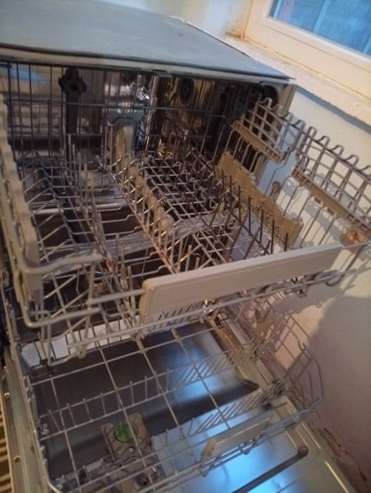 Mașina de spălat vase Elektra