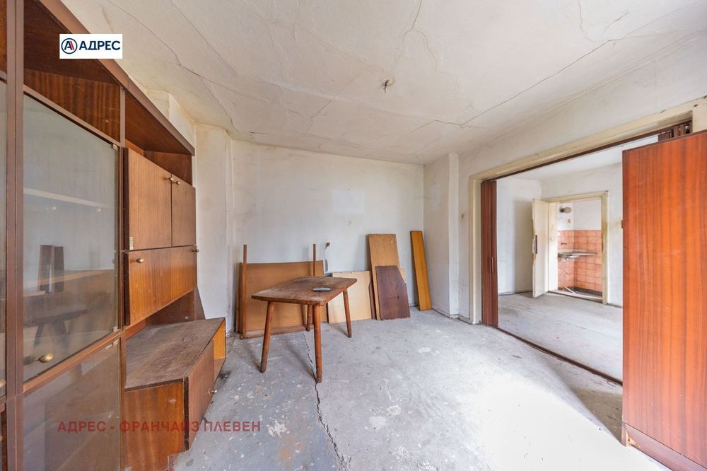 Къща в Плевен-Идеален център площ 80 цена 82000