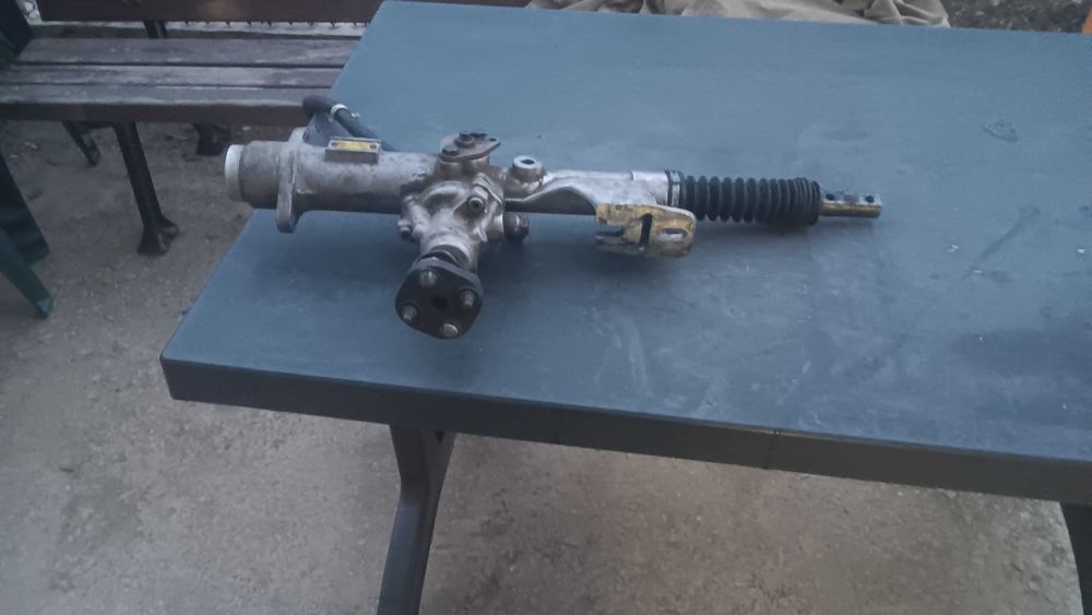 Продава се на части Ауди Б4,1994 г,2000 кб,90 кс