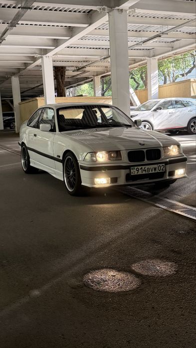 Продам BMW E36, 320i
