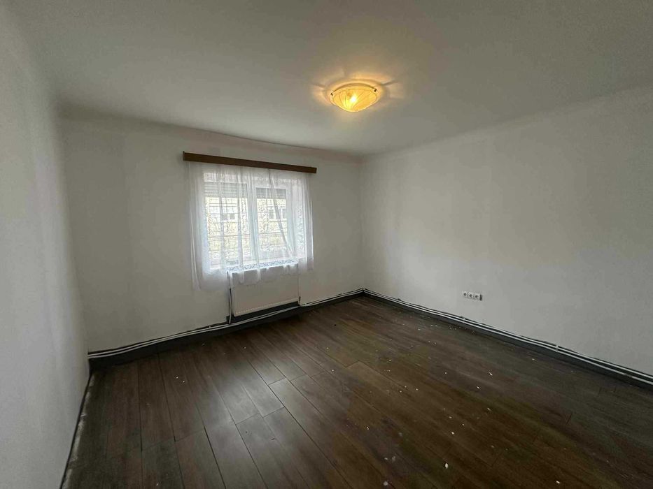 De vânzare - Casă în comuna Ghenci, la doar 7 km de orașul Carei