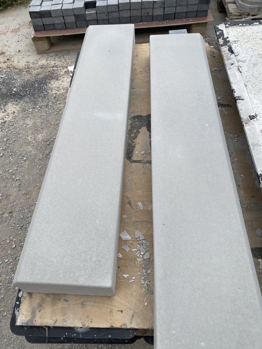 Поребрик,бордюр и брусчатка