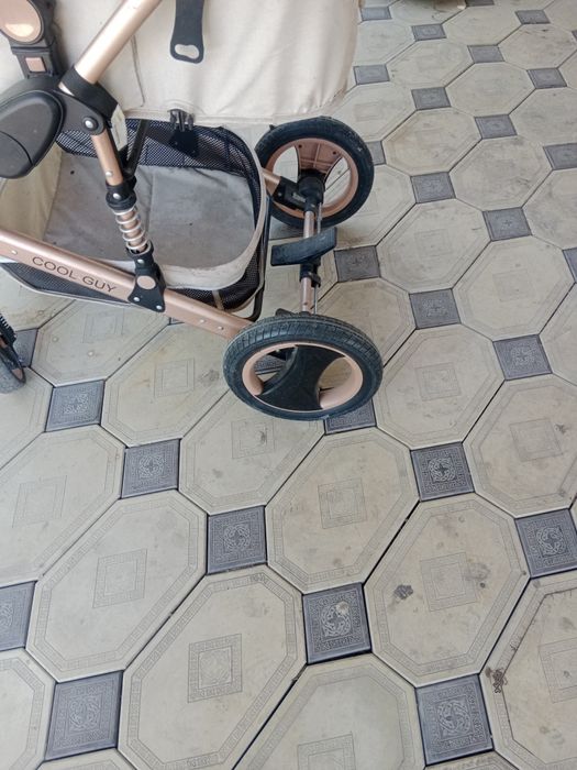 Продам детскии кояску