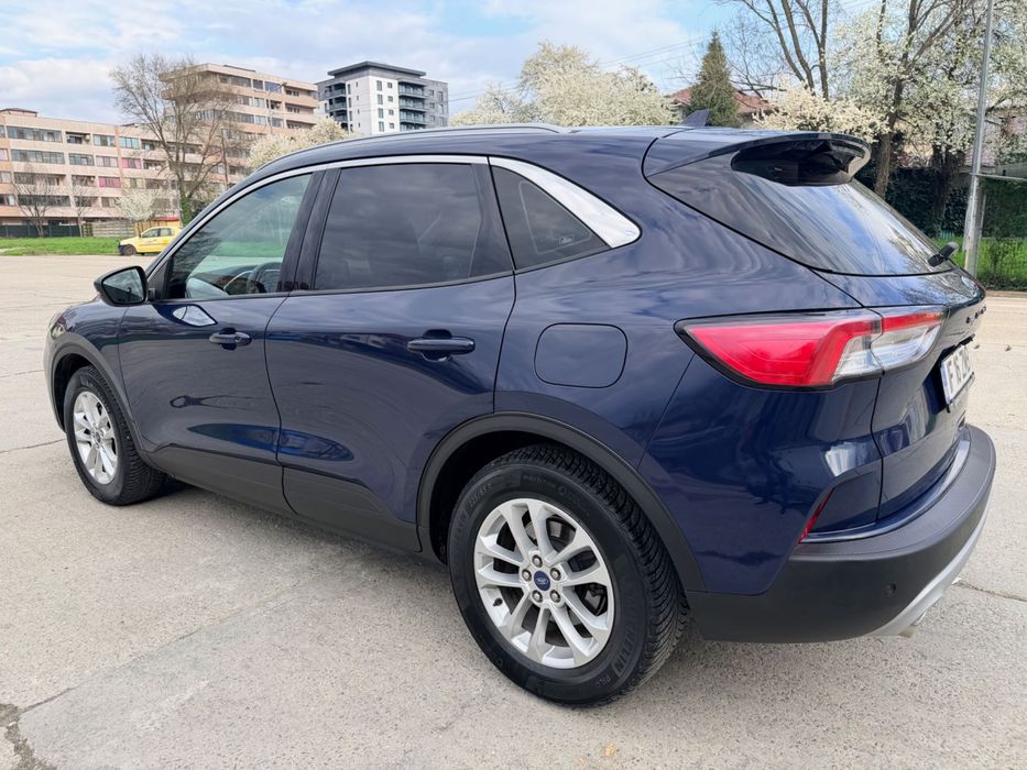 Ford Kuga Titanium 1.5 diesel-120CP-automata-proprietar de 2 ani!