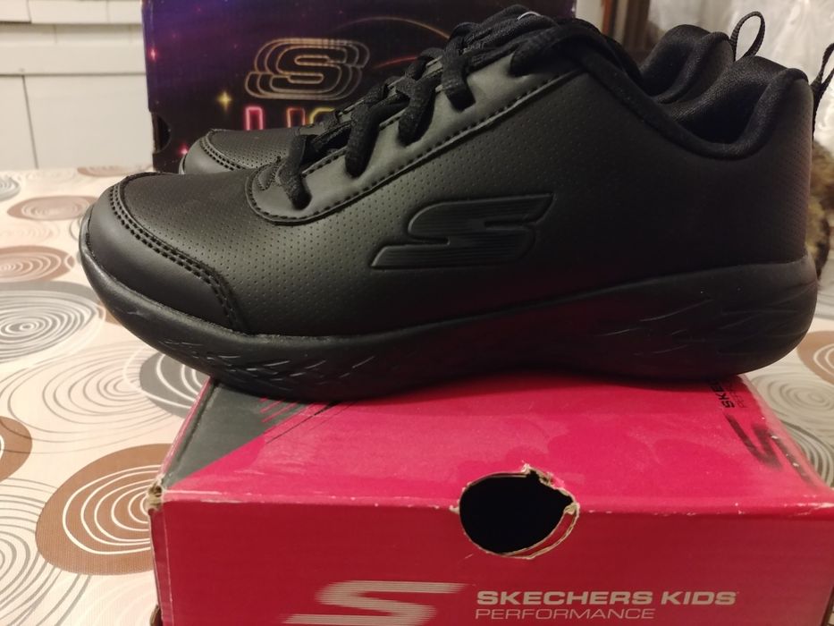 Нови детски маратонки Skechers