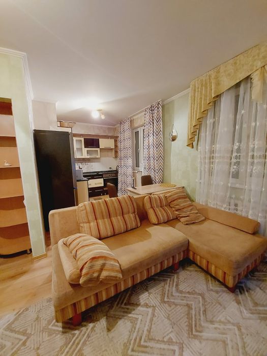 левом берегу В 15 мин от Байтерека