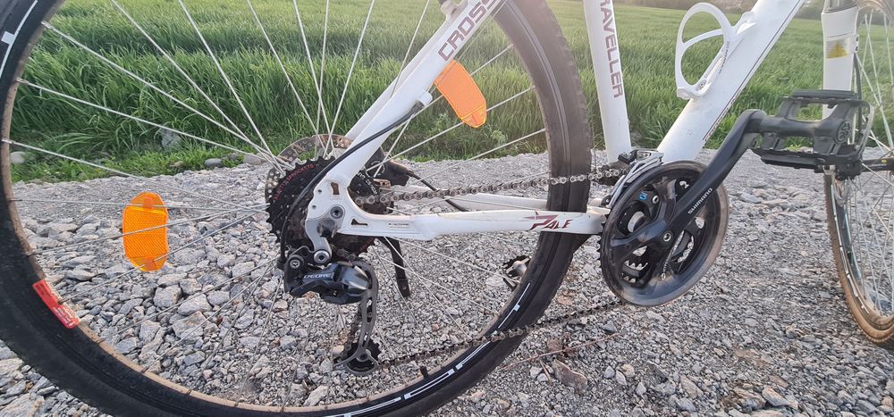 Bicicleta Crossline Traveller alba marimea M, roti 28