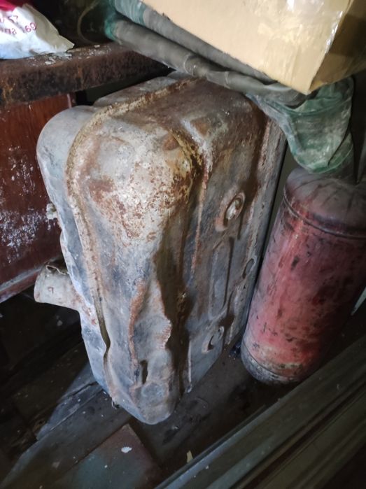 Продам мультиварку, коньки, бак, светодиодные панели