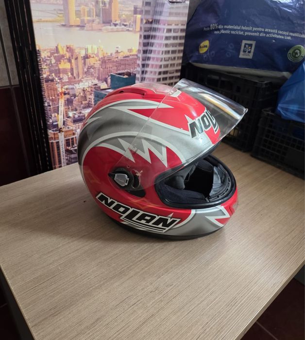 Casca moto aproape noua