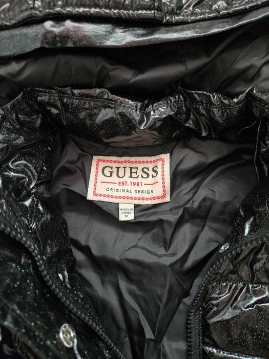 Яке Guess черно 10г