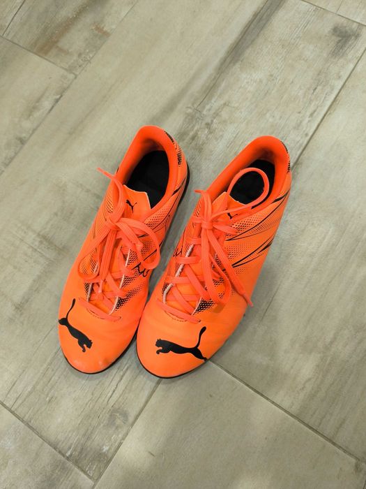 Стоножки/ футболни обувки Пума