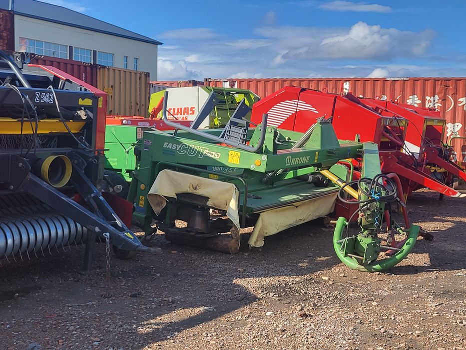 Пресс подборщики свежедоставлены с Европы