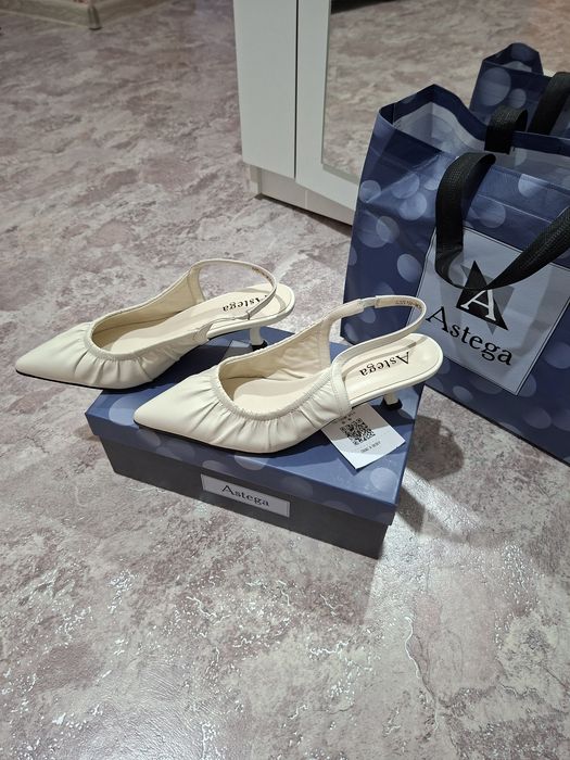 Продам женскую обувь